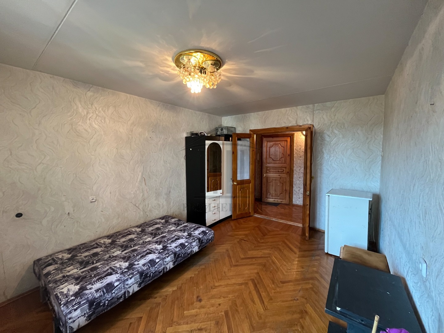 ЗВОНИТЕ СЕЙЧАС! Квартира выставлена на продажу, возможен торг
Сдается двухкомнатная квартира на ВИЗе
+ Комнаты изолированные
+ Входная дверь металлическая
+ Застекленная лоджия
+ В наличии необходимые мебель и техника
+ Проведены интернет (Wi-Fi) и телевидение
+ Коммунальные дополнительно: в среднем