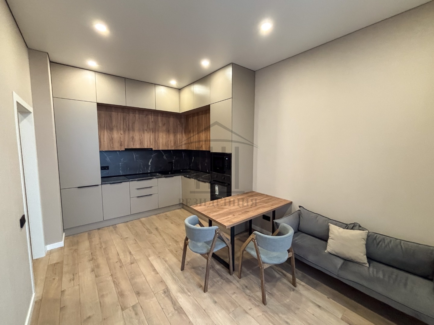 ЗВОНИТЕ СЕЙЧАС!
Сдается впервые светлая теплая 2-комнатная квартира ЖК Ботаника LIFE
+ Подъезд чистый, просторный с хорошими ремонтом и порядочными соседями, видеонаблюдение и охрана.
+ В 15 минутах ходьбы метро Ботаническая
+ Планировка евро 3кв: кухня-гостиная и 2 отдельные комнаты
+ Панорамные ок