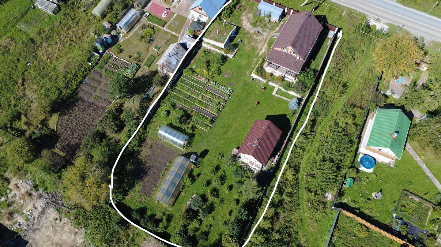 Продаётся просторный дом 120 м² 
Локация: Свердловская область, Сысертский район, п. Верхняя Сысерть, ул. Ленина, д. 48. 

 Участок: 17 соток (ИЖС), ровный, огорожен. Выход к реке Сысерть (всего 70 метров), рядом — лес, чистый воздух.

Почему этот дом стоит вашего внимания?
 Продуманная конструкция: